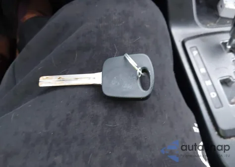 2012 Kia Sorento Lx z USA, uszkodzony, nr VIN 5XYKTDA69CG260003